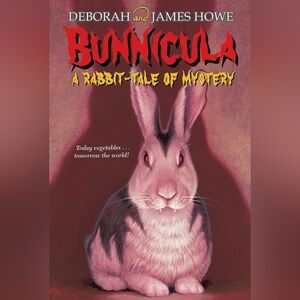 📚 Bunnicula: a Rabbit-Tale of Mystery by Deborah & James Howe